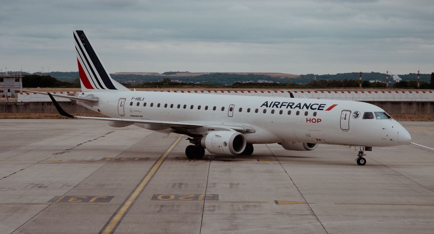 Avion Air France sur le tarmac de l'aéroport d'Orly